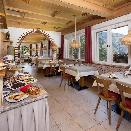 Hotel Small & Lovely Hotel Zaluna 4*