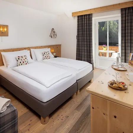 Small & Lovely Hotel Zaluna Hotel 4*